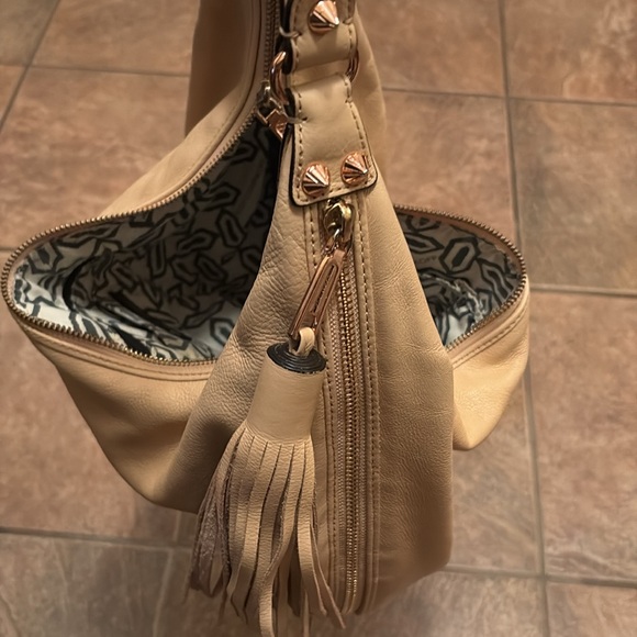 Rebecca Minkoff Bailey Hobo Bag cream Leather studded handle Large Handbag - Picture 3 of 6